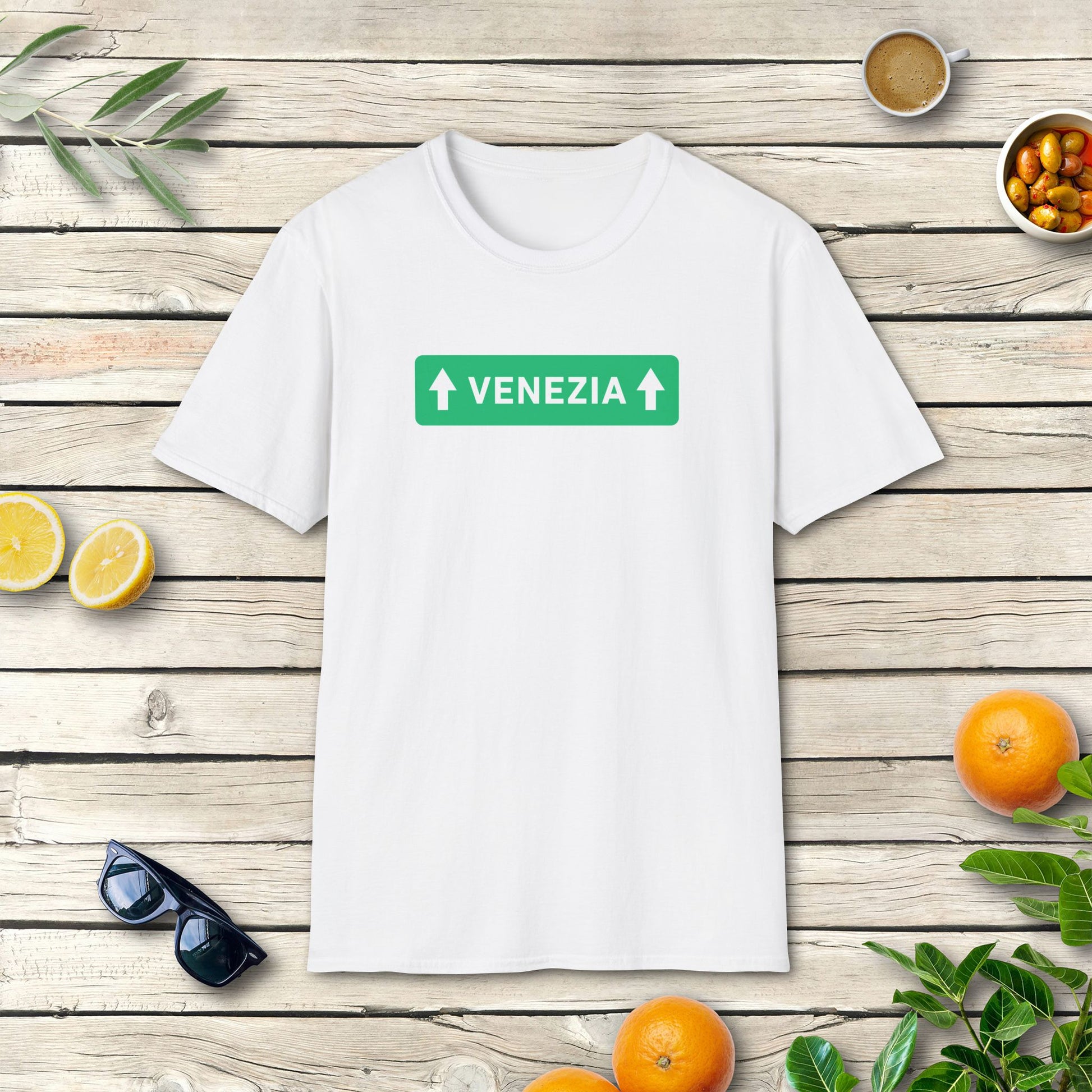 Venezia T-Shirt | Italien Stadt Motiv im Straßenschild-Design
